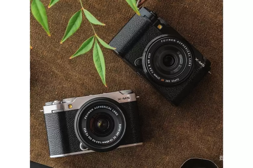 仅重355克的重量 黑色版富士X-M5单机售7299元 仅重355克的重量 黑色版富士X-M5单机售7299元