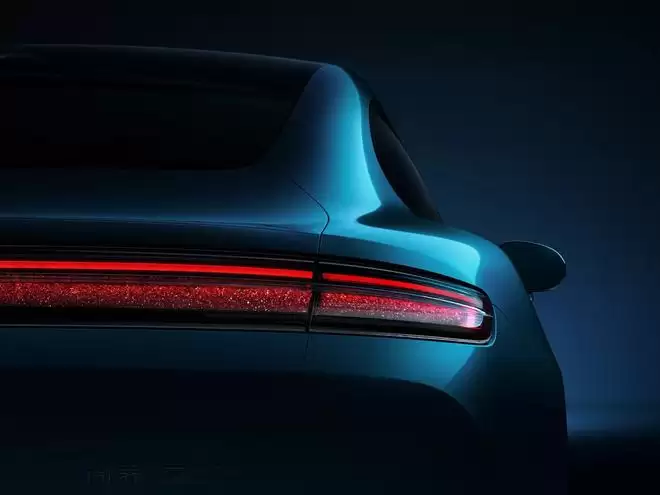 上汽决定不再等那个“正确的答案”了