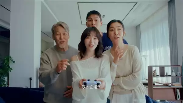 韩国女团偶像为索尼PlayStatan拍摄春节宣传短片