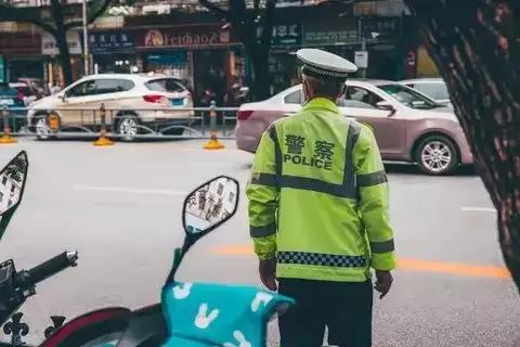 3罚5禁系误传！电摩车管理政策因地而异，切勿轻信网络谣言