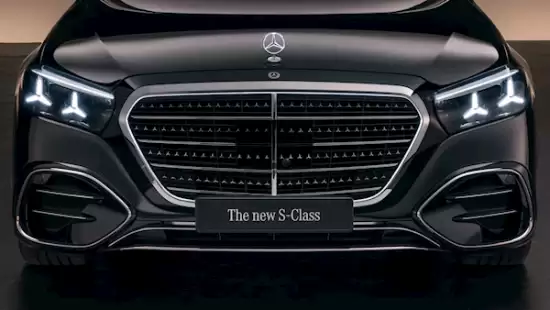 全新奔驰S级首发:5万LED数字大灯创量产车照明新标杆