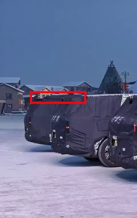 小米YU9昆仑旗舰SUV极寒测试曝光，2026年推三款增程车型