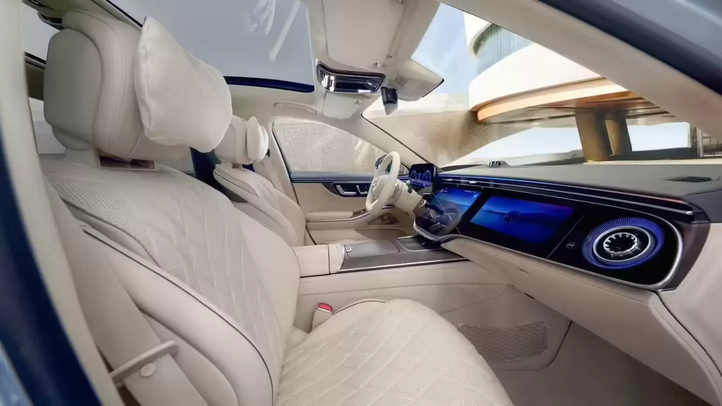 奔驰申请头部按摩座椅专利，机械臂精准揉捏