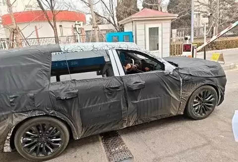 全新理想L9谍照曝光:2026年4月发布,三电与智驾全面升级