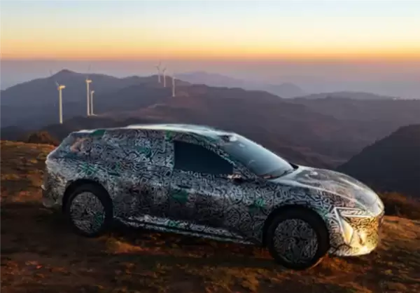 猎装市场再添猛将!阿维塔06T内饰首曝:标配家族式椭圆方向盘