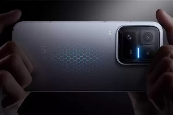 一图读懂iQOO 15 Ultra:性能最激进的Ultra旗舰 4999元起