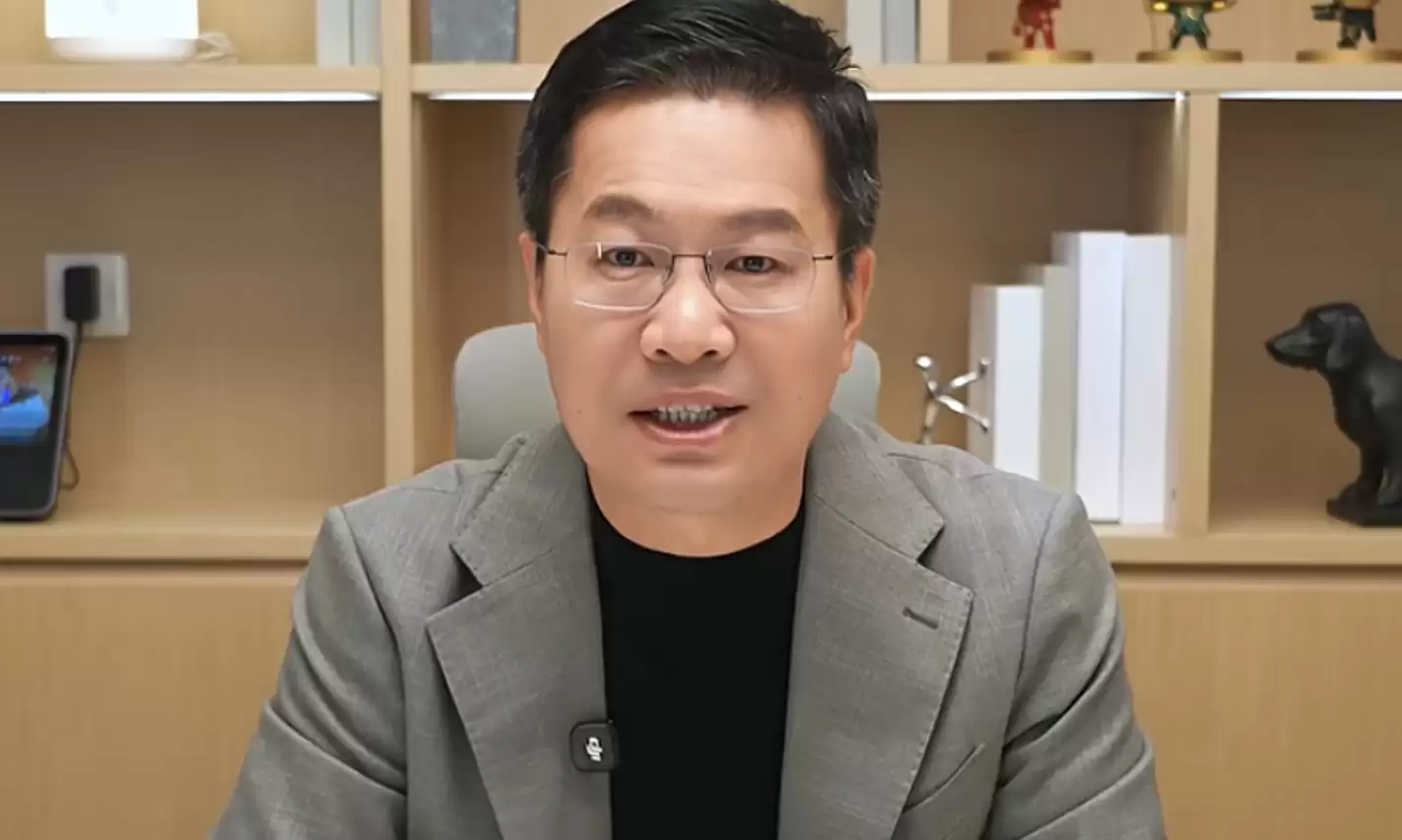 憋大招！卢伟冰回应罗福莉执掌小米大模型：远超预期，不便透露