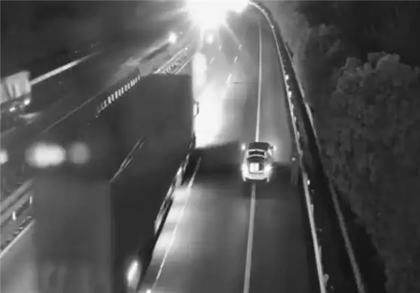 电动车第一次春运就趴窝!车主:表显400km续航 才跑100公里就没了