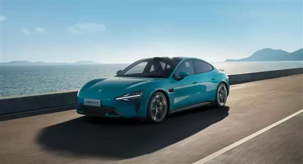 雷军介绍小米六自由度环境模拟实验室:实险2周等效用户开30万公里的损伤