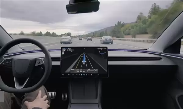 满血版FSD入华脚步近了!特斯拉上海急聘AI科学家