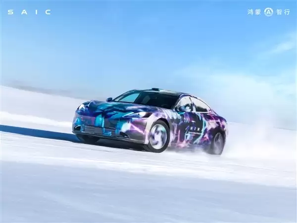 尚界汽车辟谣Z7冬测图是AI生成:均为实拍!保密需要进行了模糊处理