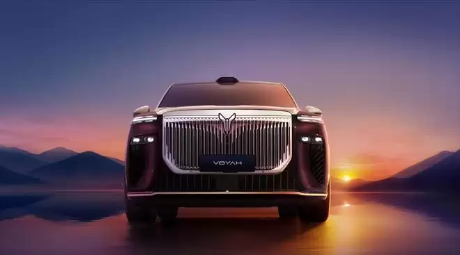 岚图泰山首次整车OTA 升级华为乾崑智驾ADS 4.1