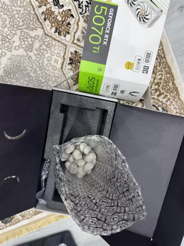 又有人被骗!网购RTX 5070 Ti显卡:收到却是一箱鹅卵石
