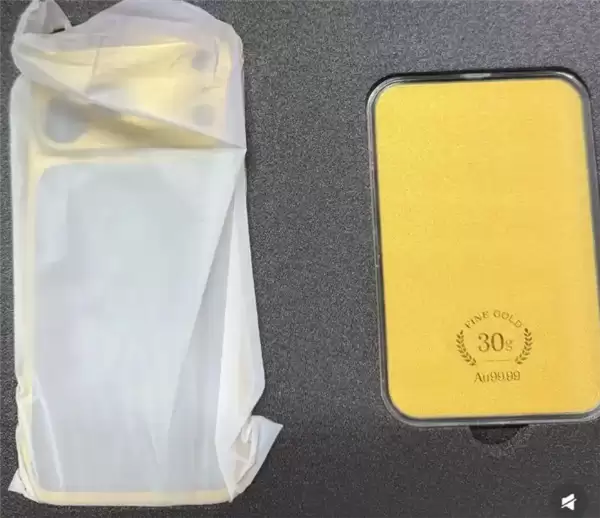 买139999元黄金手机壳送苹果手机 商家:请勿使用无线充电