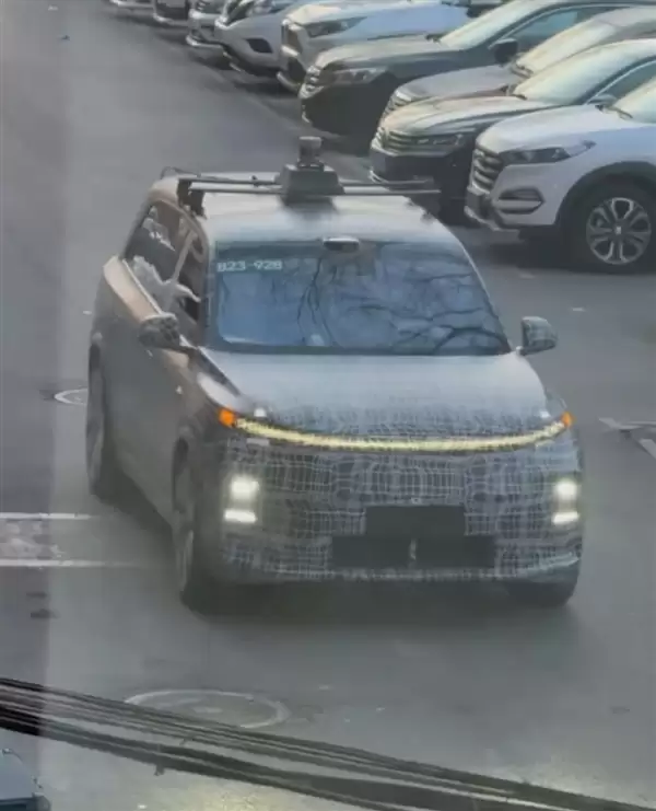 李想：全新理想L9不仅是一台好车 更是具身智能机器人开山之作