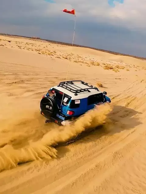 高温越野全攻略：车辆散热、胎压调控、变速箱保护与人员防中暑指南