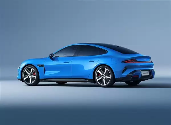 全新小米SU7续航信息出炉：三种电池 最远跑902km