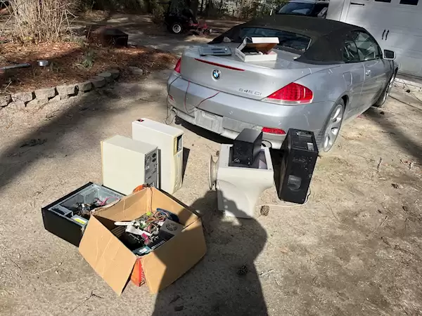 网友废品堆淘到i7-10700+64GB台式机及全套设备，性能大跃升