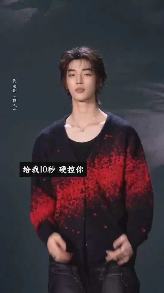 硬汉吴京豁出去了!跳起网红“刀马舞”反差感十足