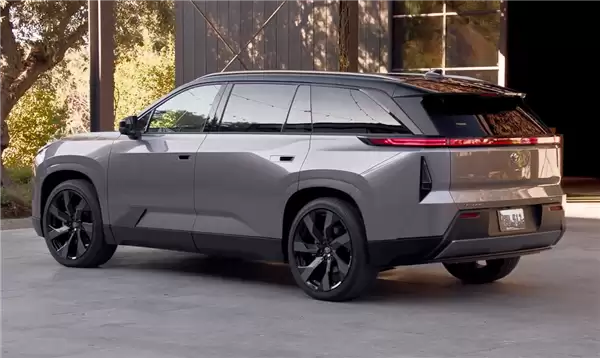 丰田头铁！在美国逆势推出纯电汉兰达：续航500km