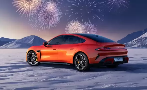 小米汽车今年交付或达65万辆 股票大涨超4% 有机构看到47港元