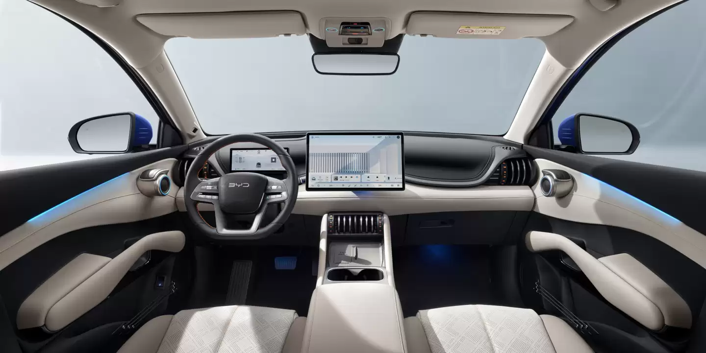 比亚迪海外发布新款元PLUS“ATTO 3”:升级800V平台,新增双电机车型