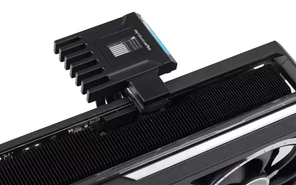 终结烧卡!德国水冷厂推智能12V-2X6转接头:主动分配电流防过载