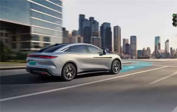 比亚迪杀入全球前六!460万销量首超福特