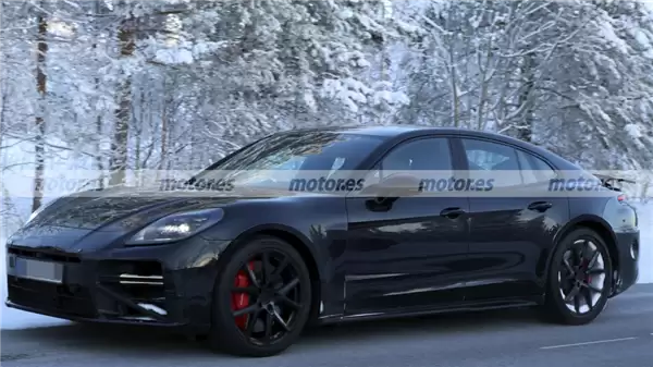 十年磨一剑!2028款保时捷Panamera路试谍照首曝:智驾硬件全新升级