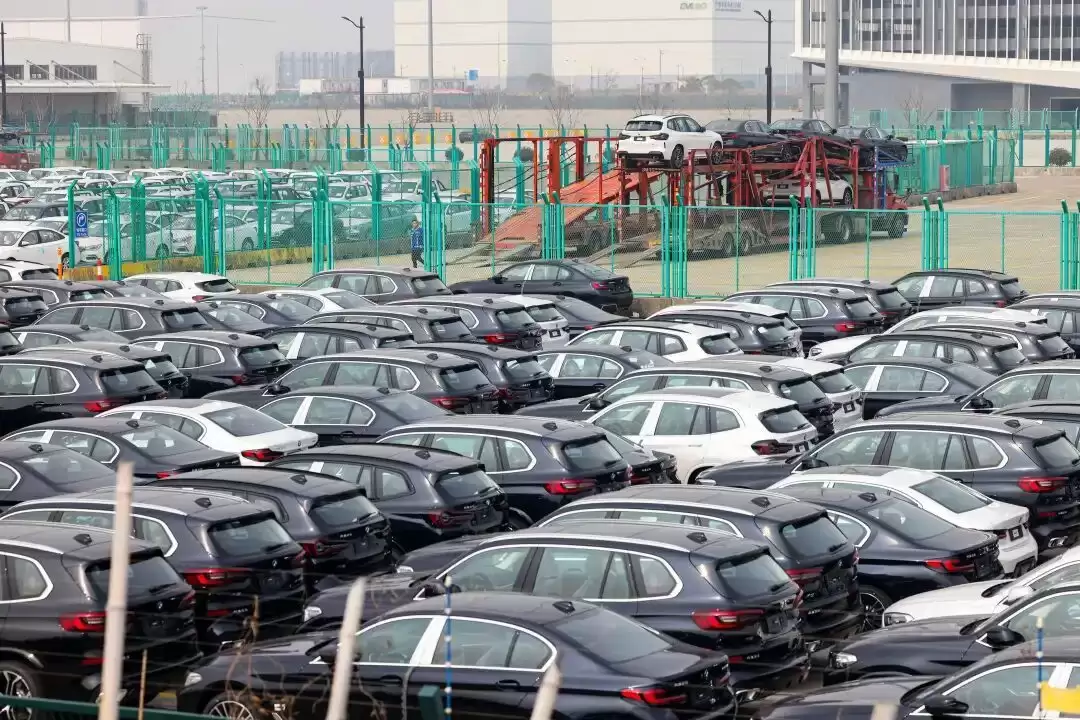历史性时刻！出口乘用车中，新能源占比首次超一半