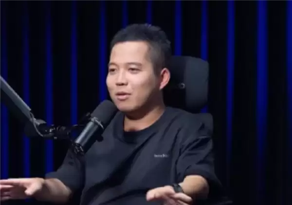 影石创新发布首款双持光学长焦云台相机Luna,剑指差异化便携影像市场