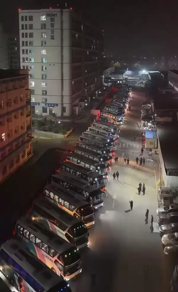 连续20年包车送员工回家！海尔65辆返乡大巴发车了