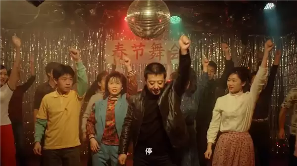 贾樟柯监制AI短片贾科长Dance,Seedance 2.0生成双自我对谈