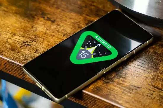 北大研发1纳米栅超低功耗铁电晶体管,突破存算分离能耗瓶颈