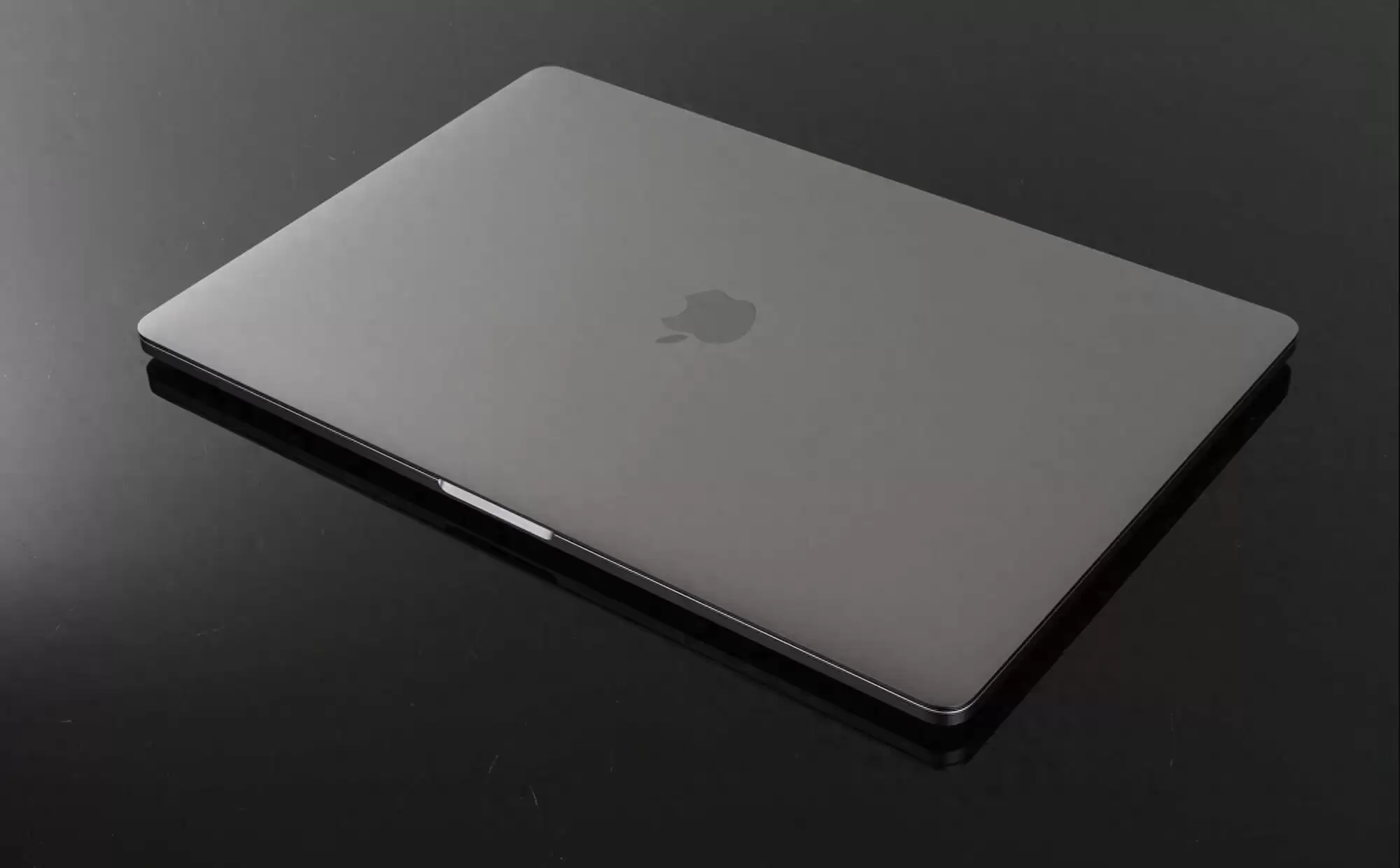 苹果新款MacBook Pro曝光：首发M5 Pro/Max芯片，库存紧张预示发布临近