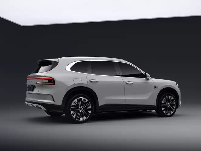 【215春节备稿】三电机+2.0T混动纯电续航最高328km 极氪8X能耗信息曝光