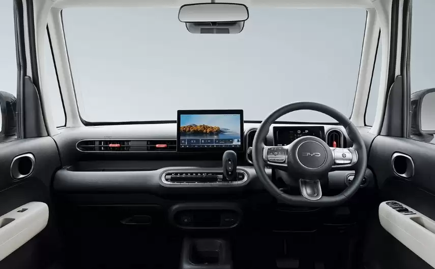 比亚迪首款纯电K-Car“RACCO”内饰公布