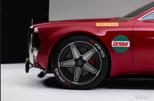 人闲车不闲!前奔驰首席设计师公布红猪300 SEL新构想