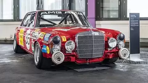 奔驰致敬红猪推出概念车:情感化设计回溯AMG赛道基因