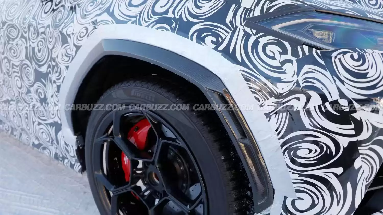 Urus SE Performante路测图曝光：兰博基尼最强SUV