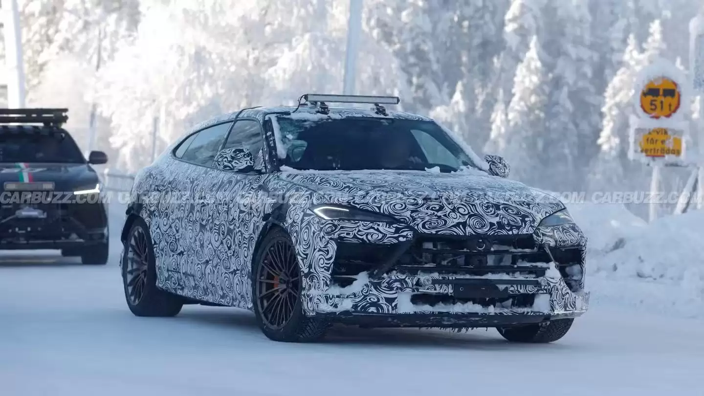 Urus SE Performante路测图曝光：兰博基尼最强SUV