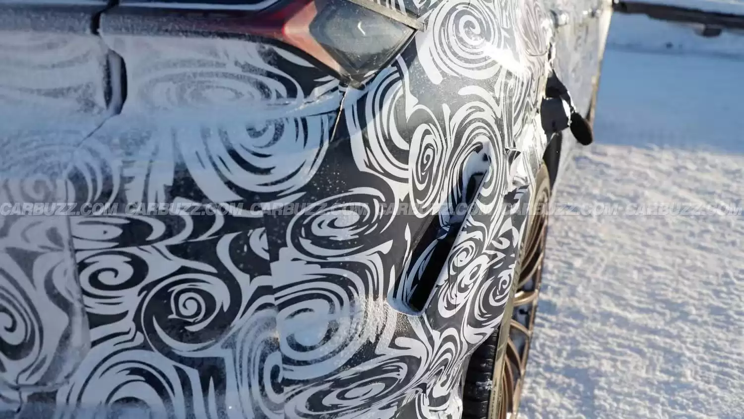 Urus SE Performante路测图曝光：兰博基尼最强SUV