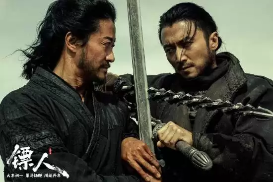 飞驰人生3票房预期下调至43.37亿，锉人逆袭升至春节档第三