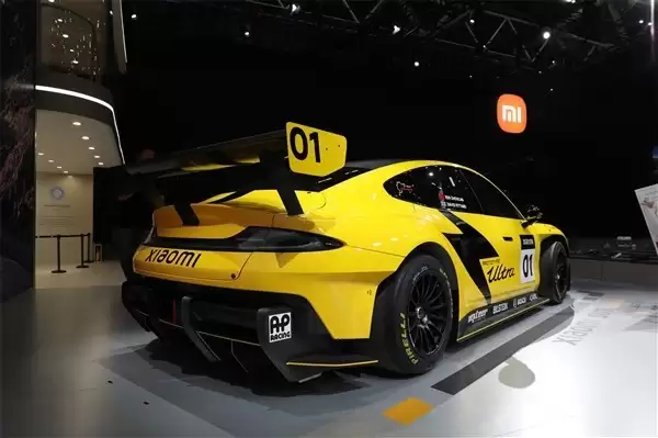 小米汽车双车型热销:YU7登顶月销榜首,投诉率行业第一