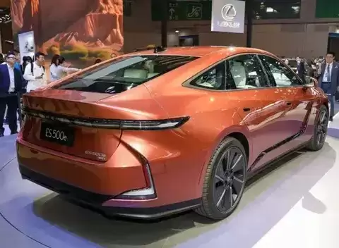 雷克萨斯全新ES将国产上市,电动化豪华轿车开启本土化新纪元