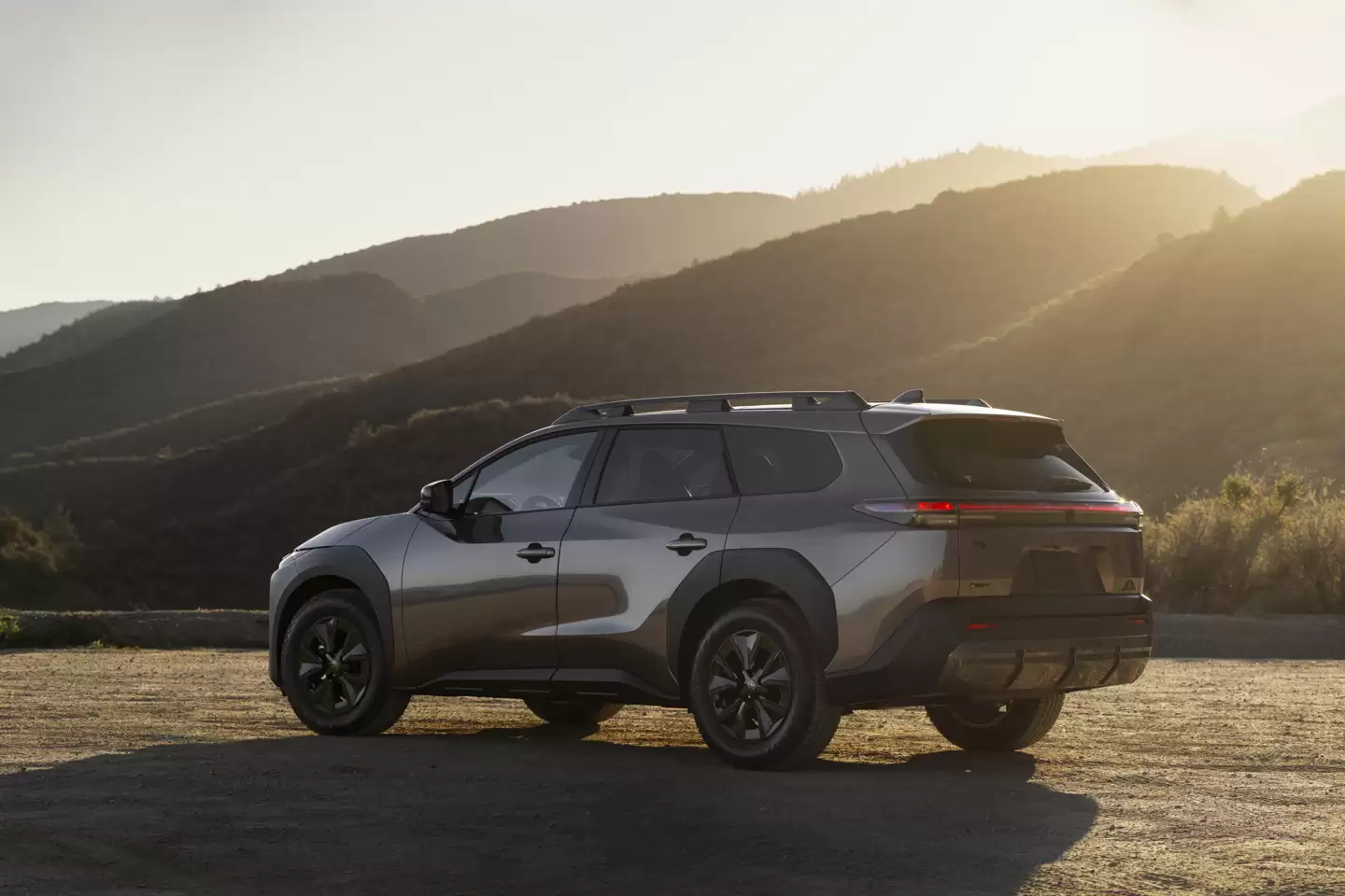 丰田2026款bZ Woodland电动SUV发布,标配双电机AWD动力