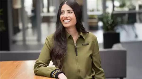 印度裔AI女高管接任微软游戏CEO 内幕曝光：前任业绩太差不能忍