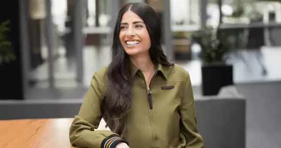 菲尔·斯宾塞卸任Xbox掌舵人，AI专家夏尔马接棒引发行业人才路径热议