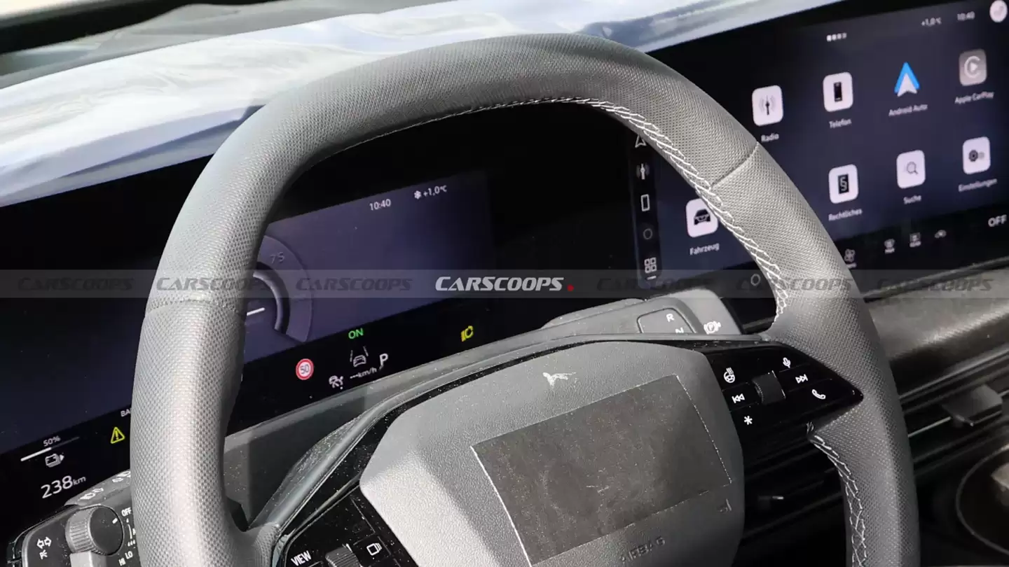 奥迪最小纯电SUV:新A2 e-tron路测图曝光