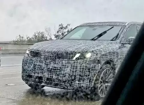 全新宝马X5谍照曝光:2026年首发,首搭Neue Klasse设计与五种动力系统